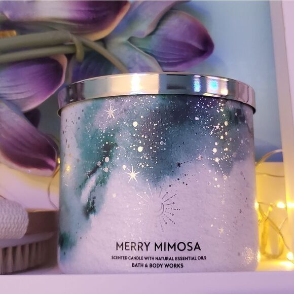 Bath & Body Works Merry Mimosa 3 wick candle - Picture 2 of 4